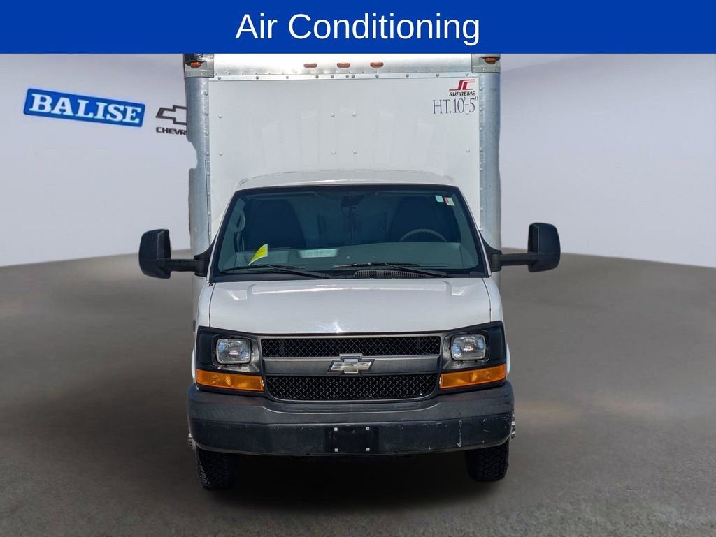 2014 Chevrolet Express Cutaway 3500 3500