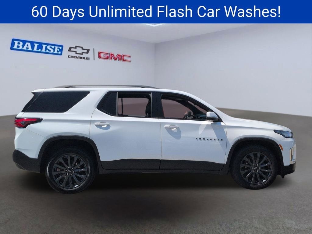 2023 Chevrolet Traverse RS