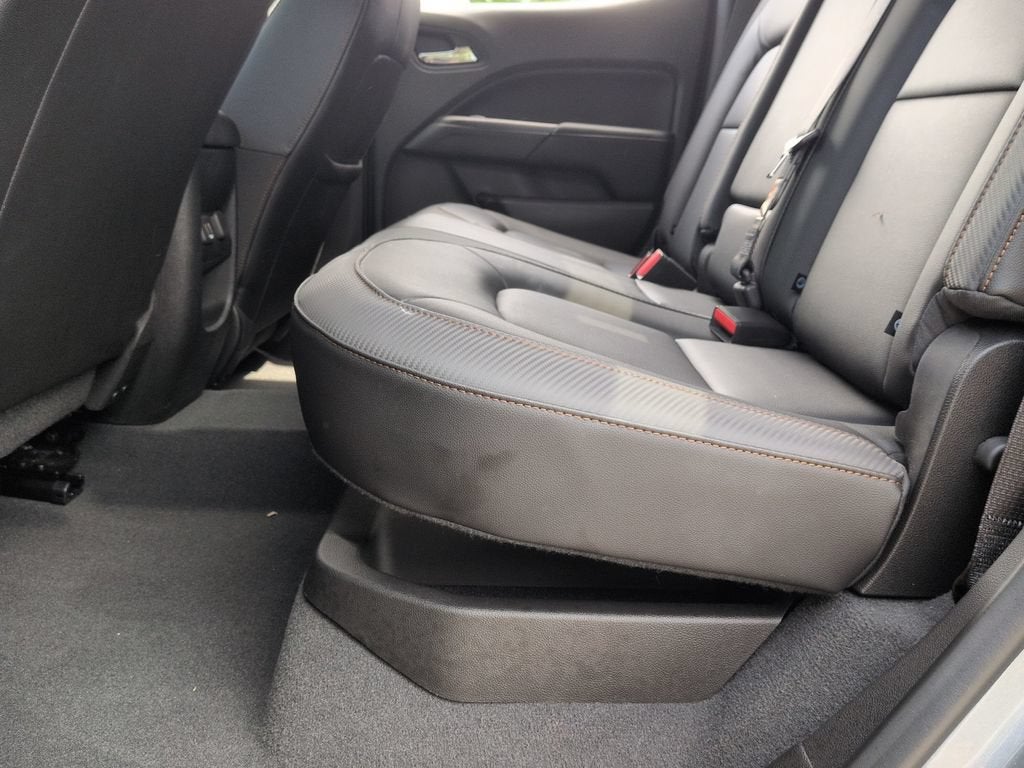 2022 GMC Canyon 4WD AT4 w/Leather