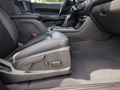 2022 GMC Canyon 4WD AT4 w/Leather