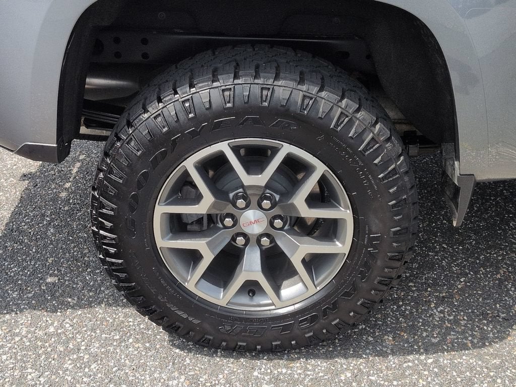 2022 GMC Canyon 4WD AT4 w/Leather