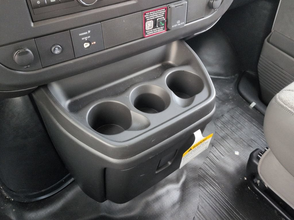 2026 Chevrolet Express Cutaway 3500 1WT