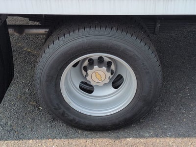 2026 Chevrolet Express Cutaway 3500 1WT