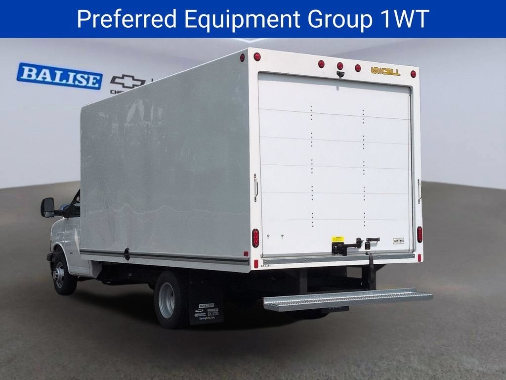 2026 Chevrolet Express Cutaway 3500 1WT