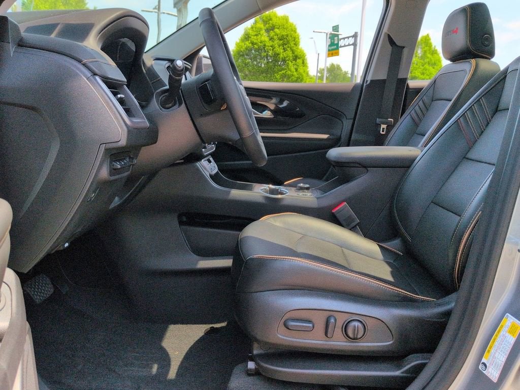2023 GMC Terrain AT4
