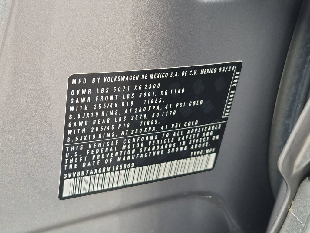 2024 Volkswagen Tiguan 2.0T SE R-Line Black