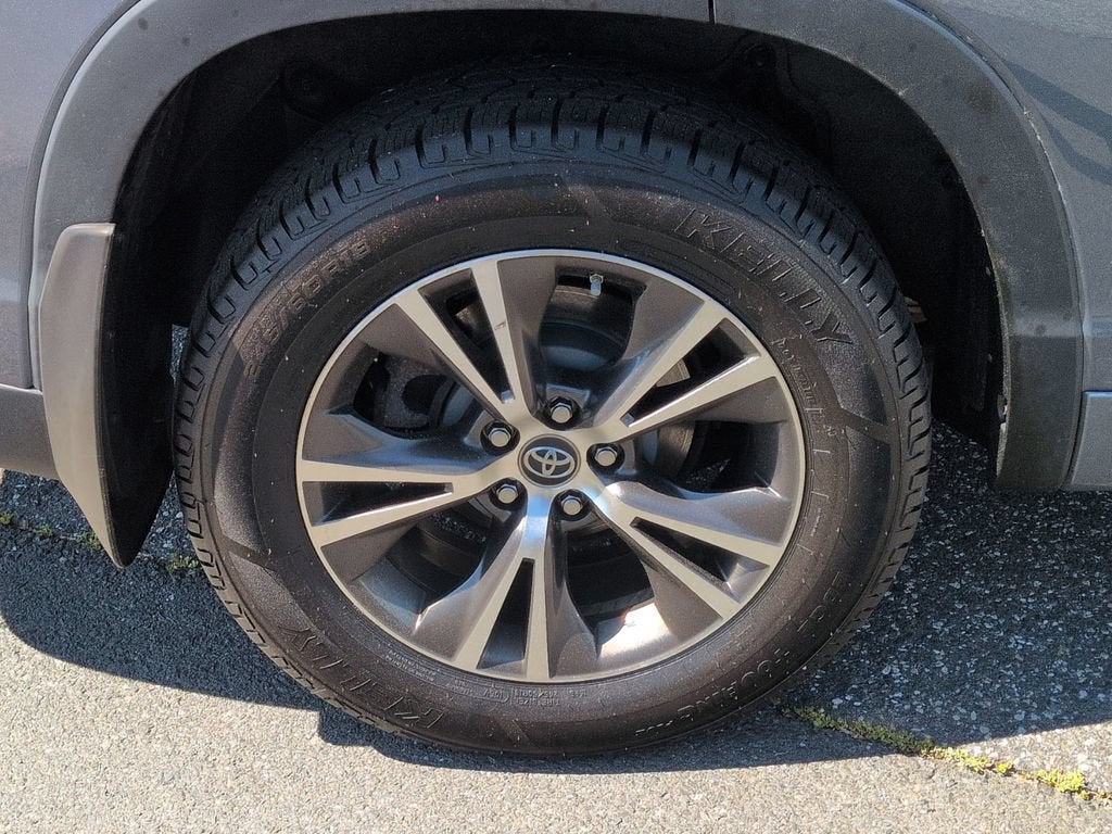 2017 Toyota Highlander LE Plus