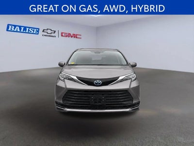 2023 Toyota Sienna LE