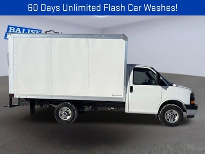 2025 GMC Savana Cutaway 3500 1WT