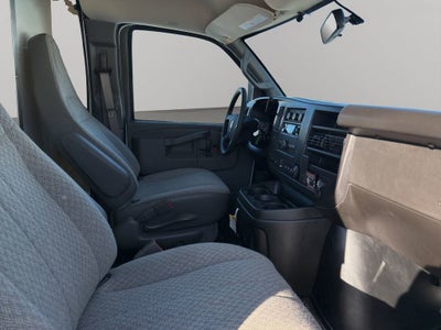 2025 GMC Savana Cutaway 3500 1WT