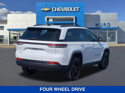 2022 Jeep Grand Cherokee Altitude 4x4