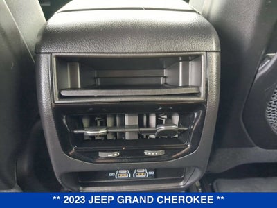 2023 Jeep Grand Cherokee Laredo 4x4