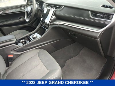 2023 Jeep Grand Cherokee Laredo 4x4