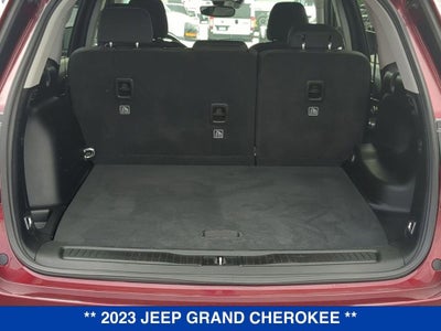 2023 Jeep Grand Cherokee Laredo 4x4