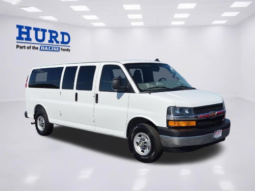 2025 Chevrolet Express Passenger 1LT
