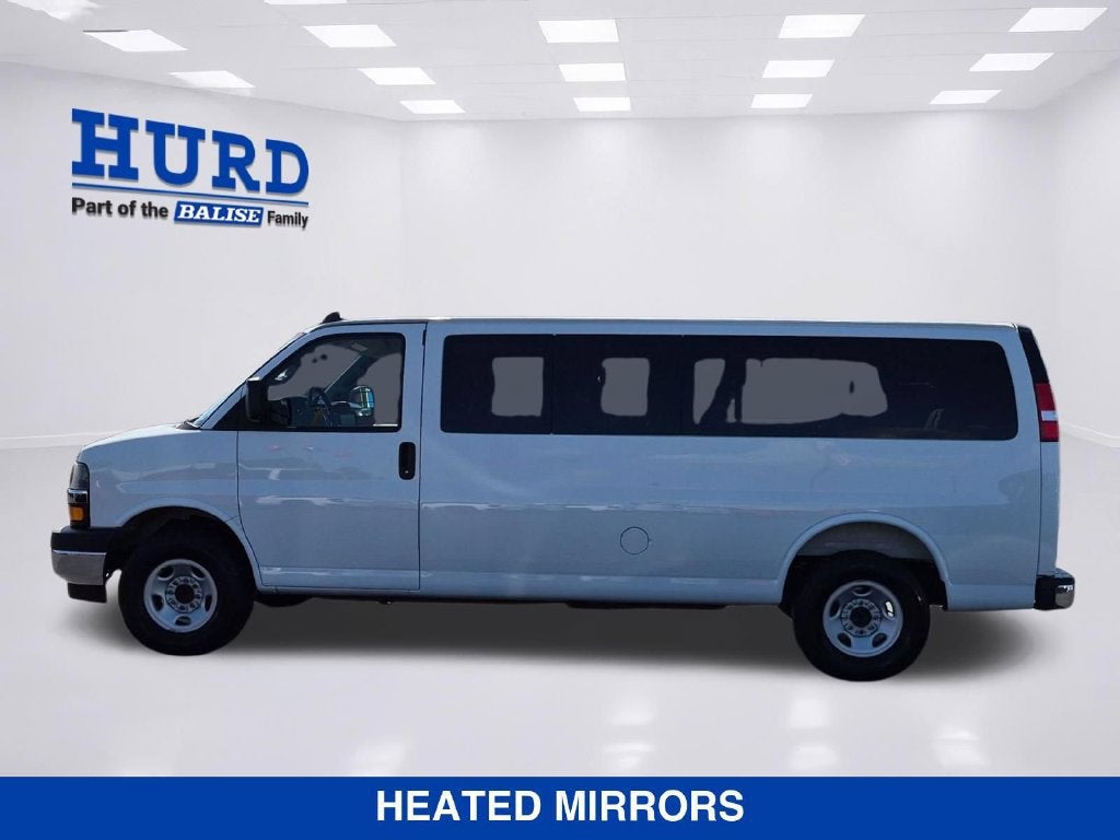 2025 Chevrolet Express Passenger 1LT