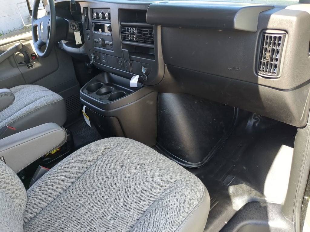 2026 Chevrolet Express Cargo WT