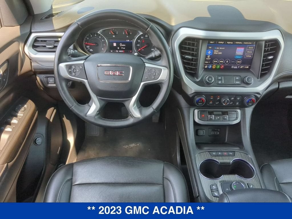 2023 GMC Acadia SLT