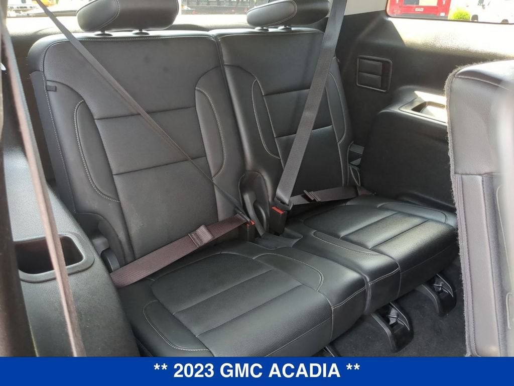2023 GMC Acadia SLT