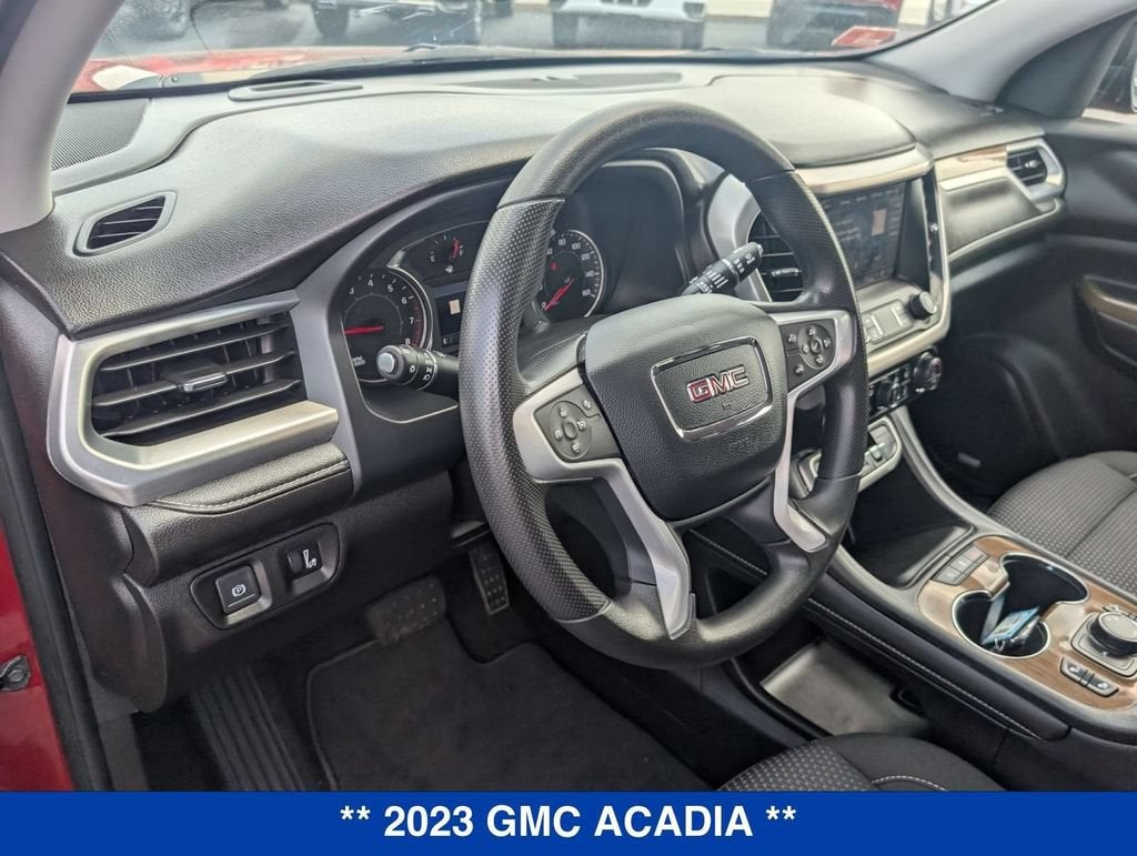 2023 GMC Acadia SLE