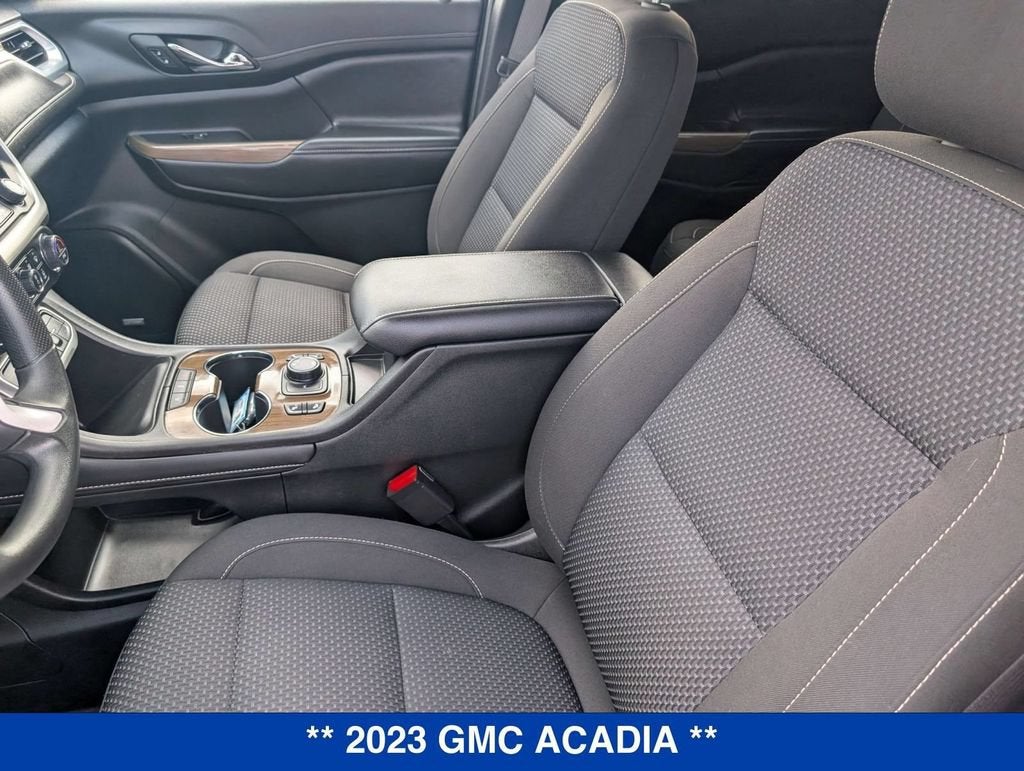 2023 GMC Acadia SLE