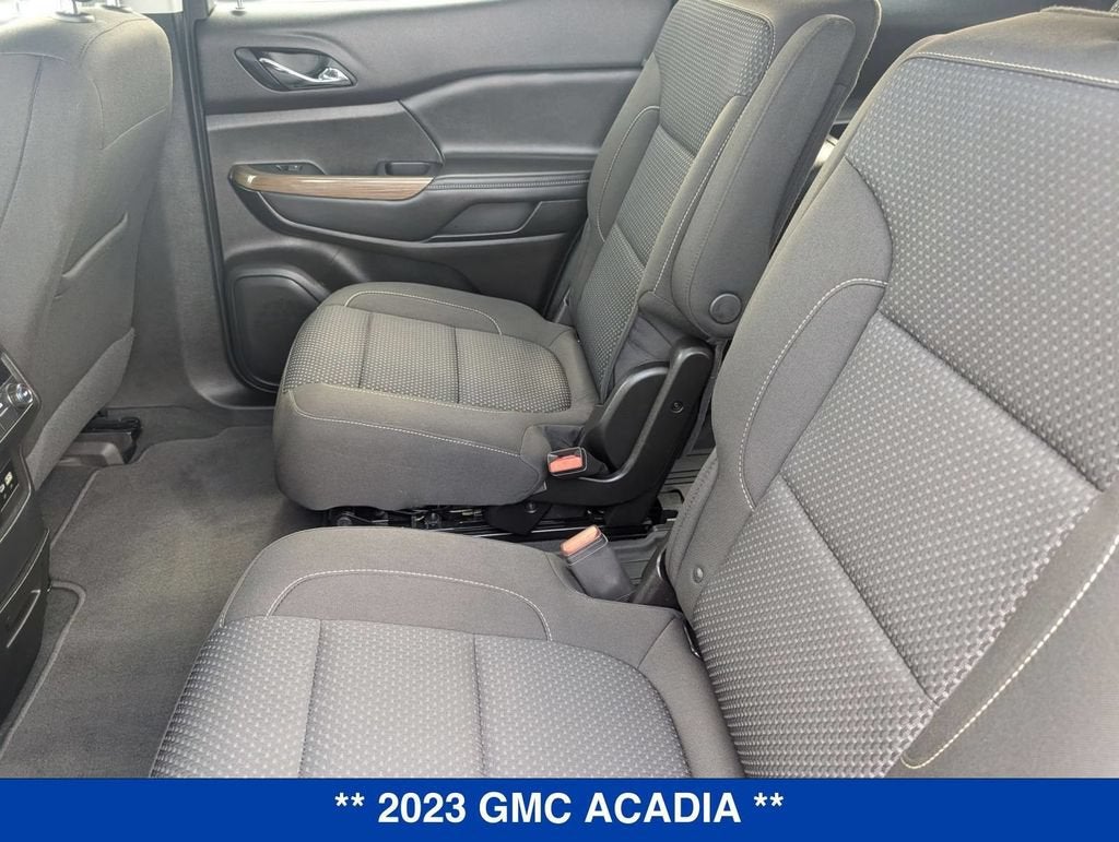 2023 GMC Acadia SLE