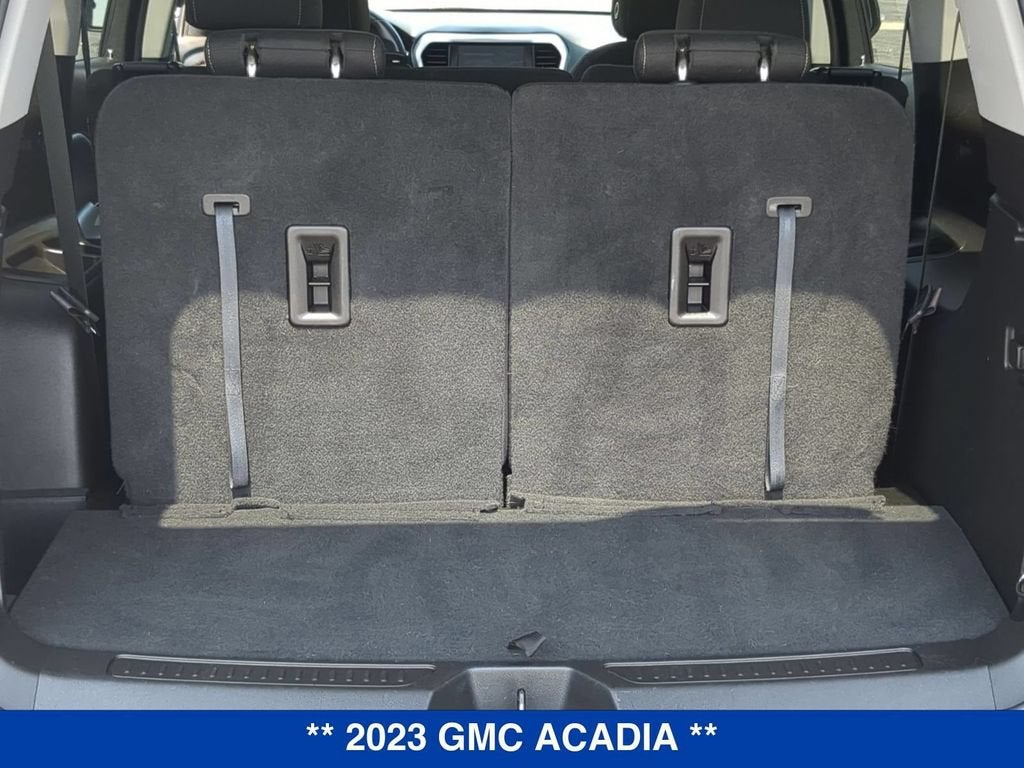 2023 GMC Acadia SLE