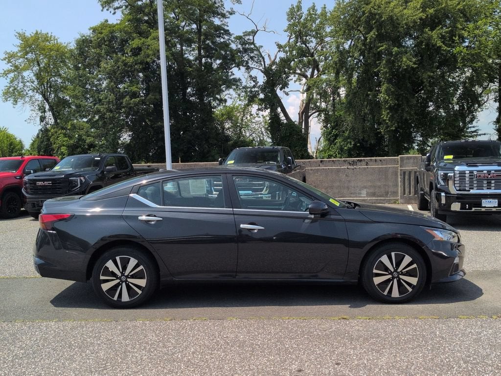 2022 Nissan Altima 2.5 SV