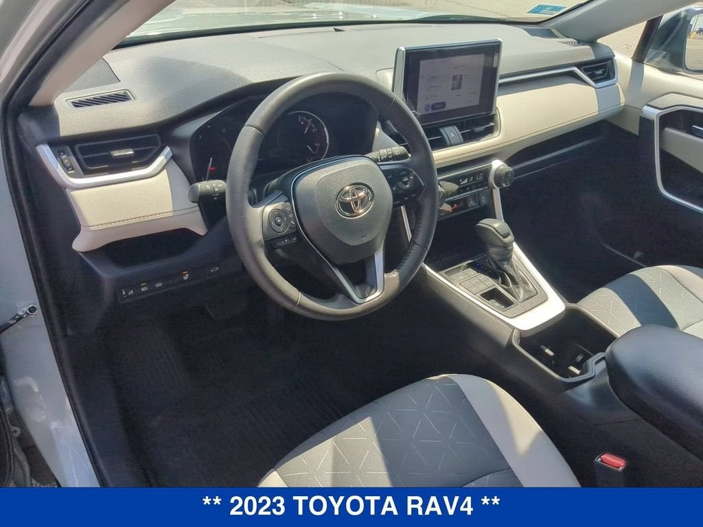 2023 Toyota RAV4 XLE