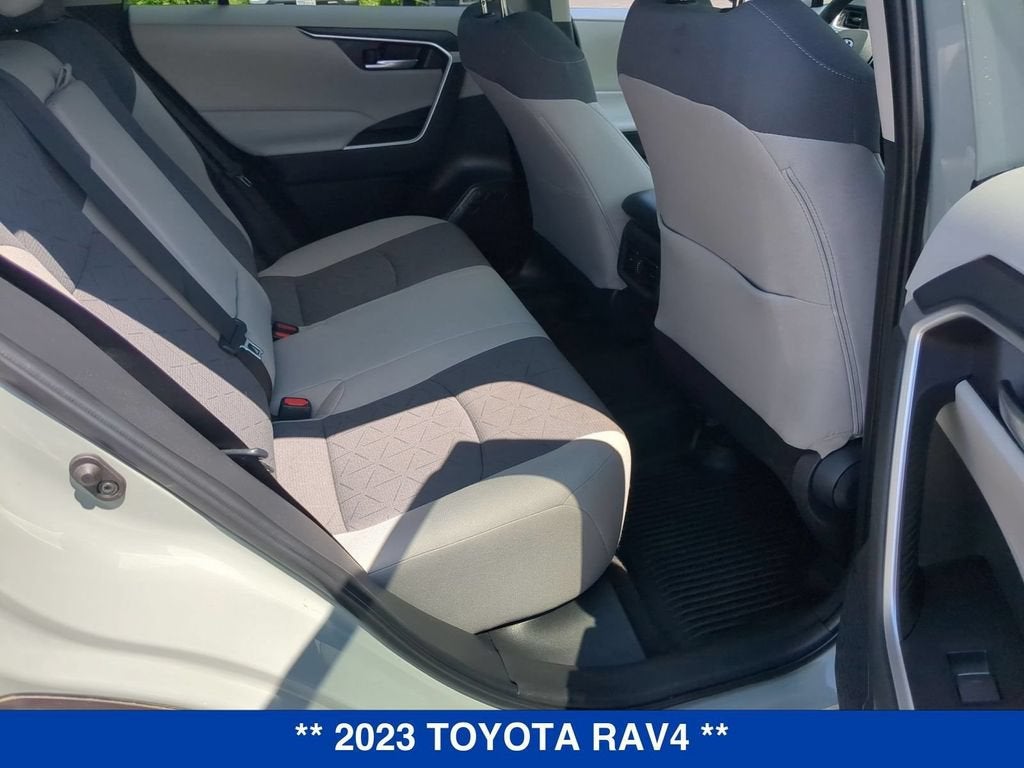 2023 Toyota RAV4 XLE