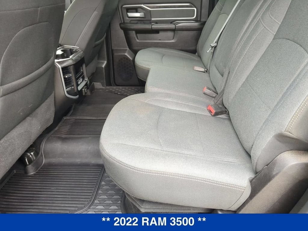 2022 RAM 3500 Big Horn Crew Cab 4x4 8' Box