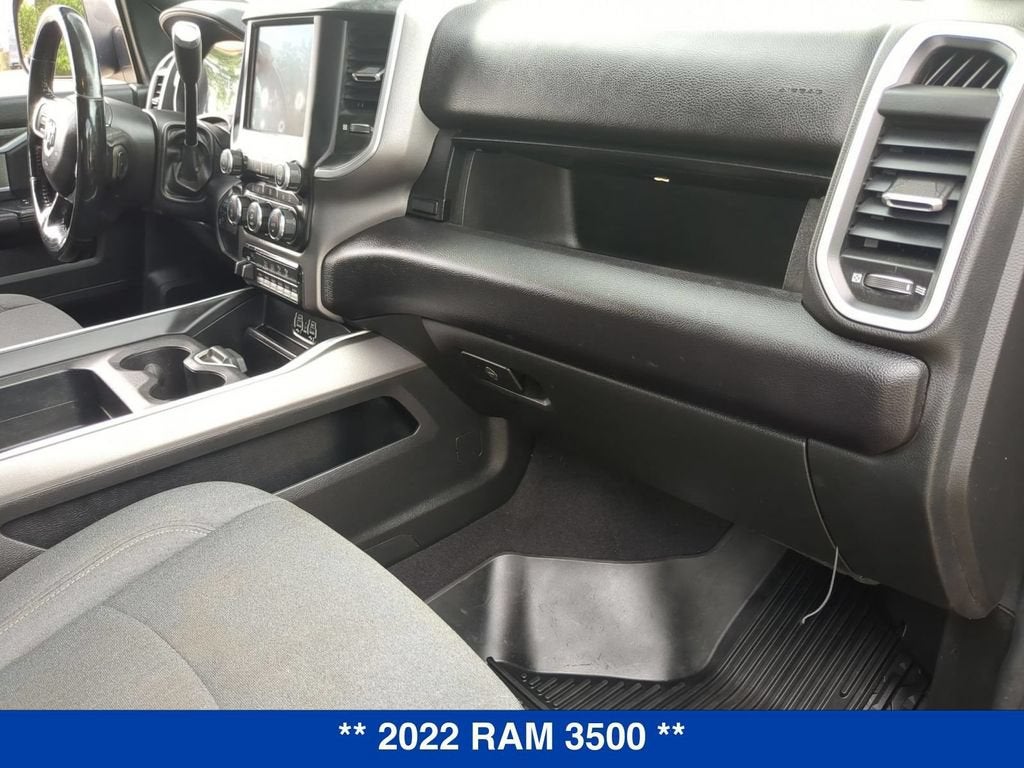 2022 RAM 3500 Big Horn Crew Cab 4x4 8' Box