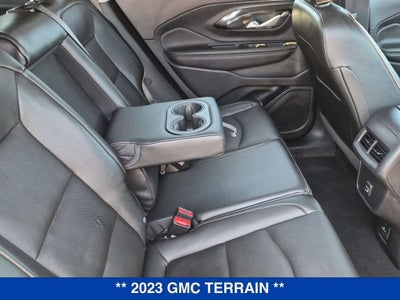 2023 GMC Terrain AT4