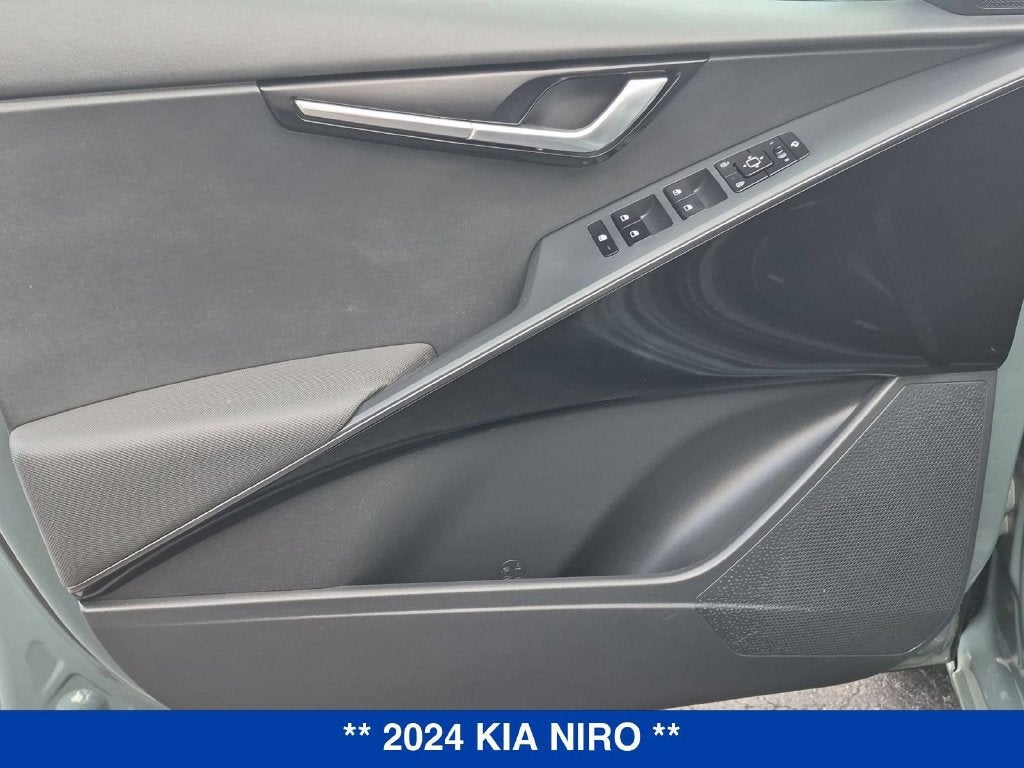 2024 Kia Niro EX Touring