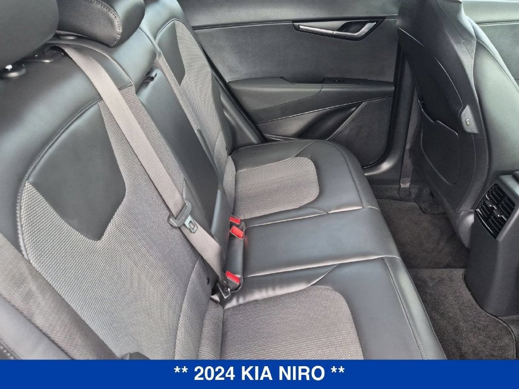 2024 Kia Niro EX Touring