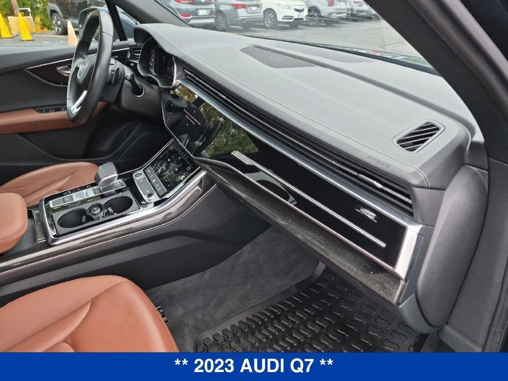 2023 Audi Q7 Premium 45 TFSI quattro Tiptronic