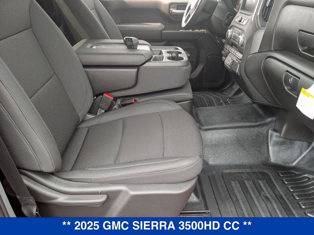 2025 GMC Sierra 3500 HD Chassis Cab Pro