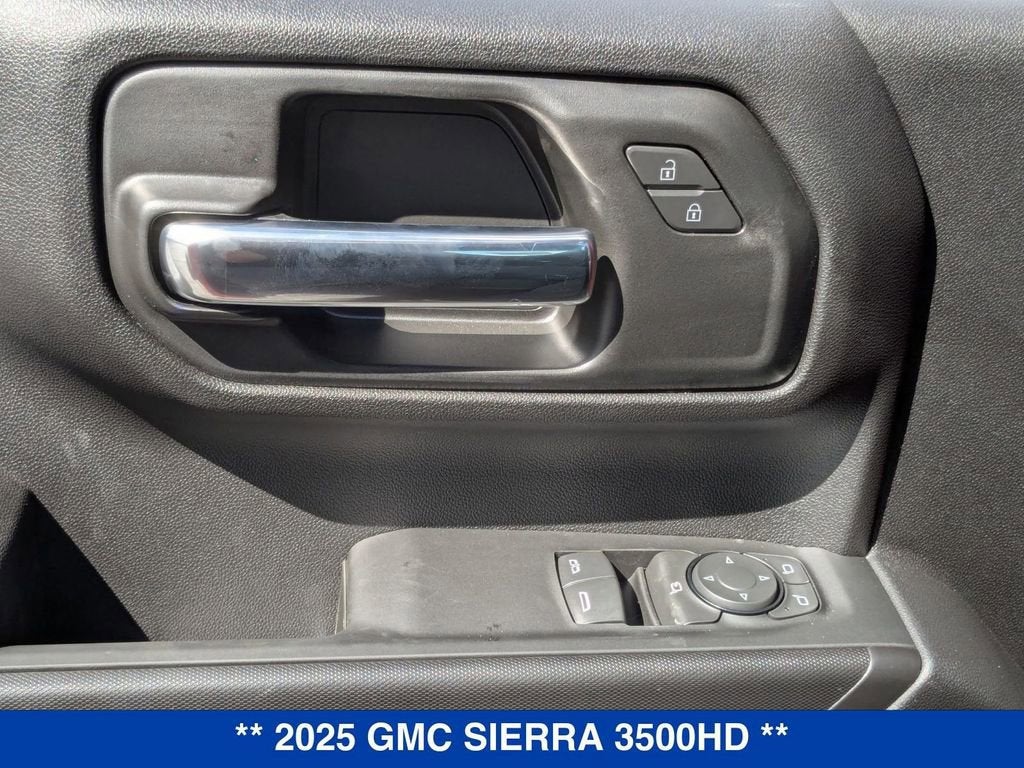 2025 GMC Sierra 3500 HD Pro