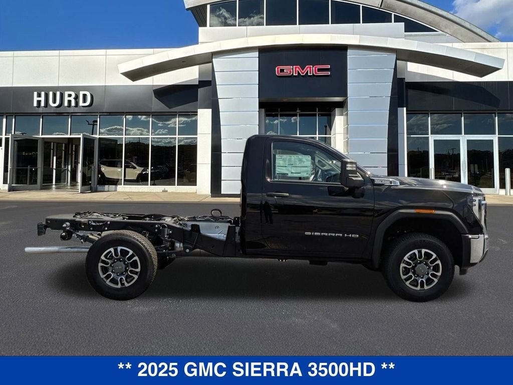 2025 GMC Sierra 3500 HD Pro