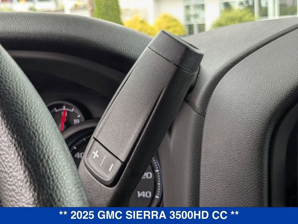2025 GMC Sierra 3500 HD Chassis Cab Pro