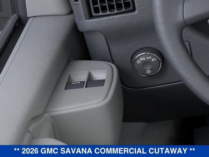 2026 GMC Savana Cutaway 3500 1WT