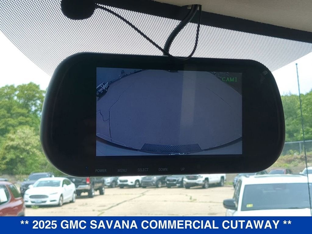 2025 GMC Savana Cutaway 4500 2WT