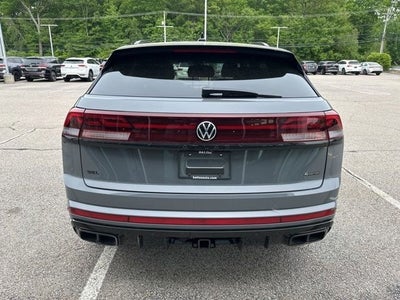 2026 Volkswagen Atlas Cross Sport 2.0T SEL R-Line Black
