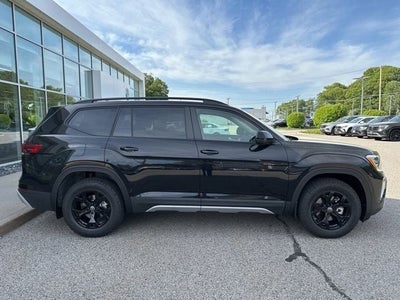 2026 Volkswagen Atlas 2.0T Peak Edition