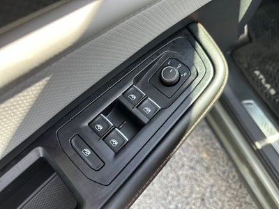 2024 Volkswagen Atlas 2.0T Peak Edition SE w/Technology
