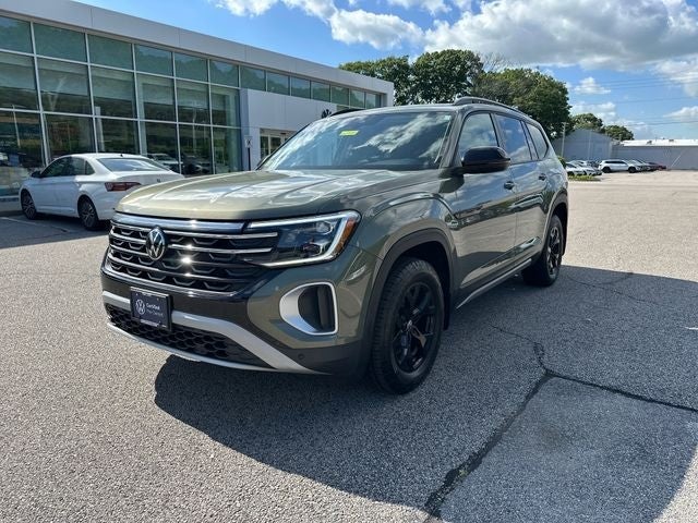 2024 Volkswagen Atlas 2.0T Peak Edition SE w/Technology