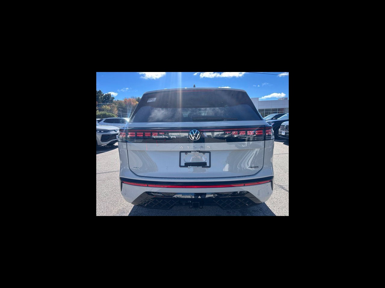 2027 Volkswagen Atlas SEL Premium R-Line