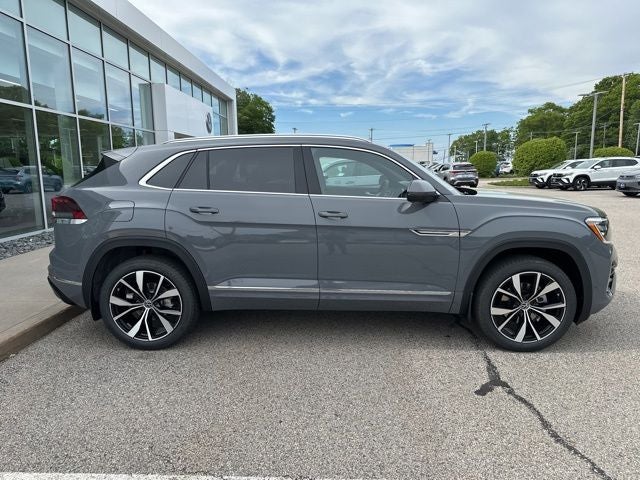 2026 Volkswagen Atlas Cross Sport 2.0T SEL Premium R-Line