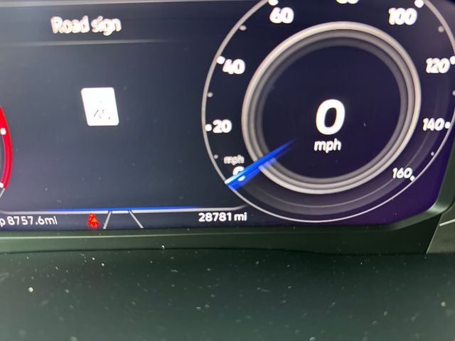 2022 Volkswagen Atlas Cross Sport 3.6L V6 SEL Premium R-Line