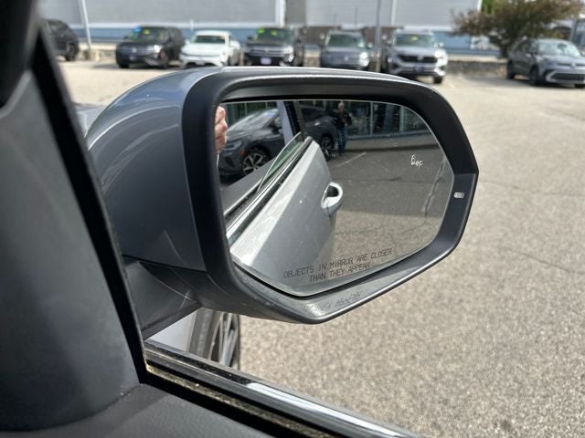 2024 Volkswagen Atlas Cross Sport 2.0T SEL Premium R-Line